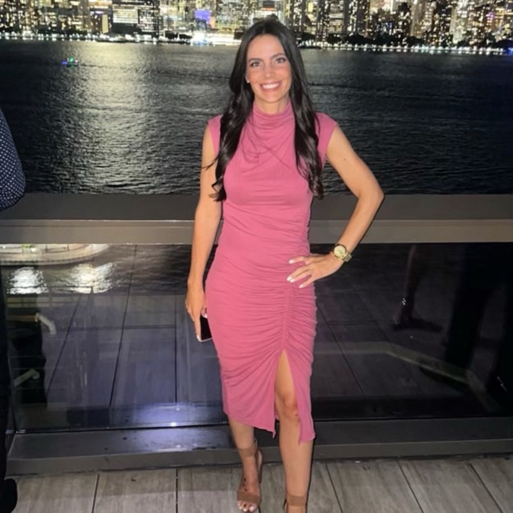 Meet your Posher, Nicole